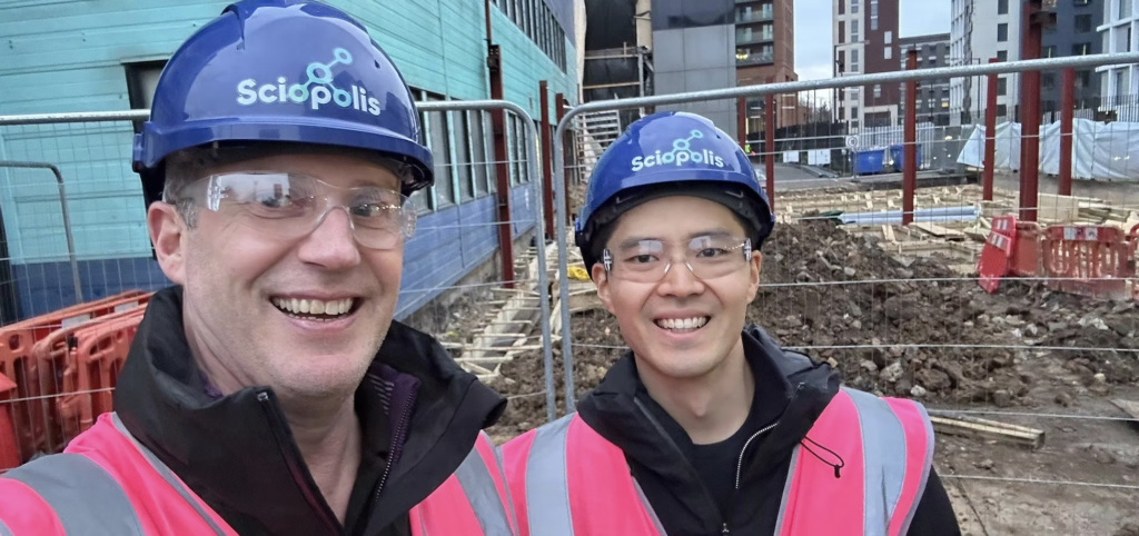Sciopolis CEO Charlie Mitchell pictured with Ki Hydrogen CEO Koji Muto